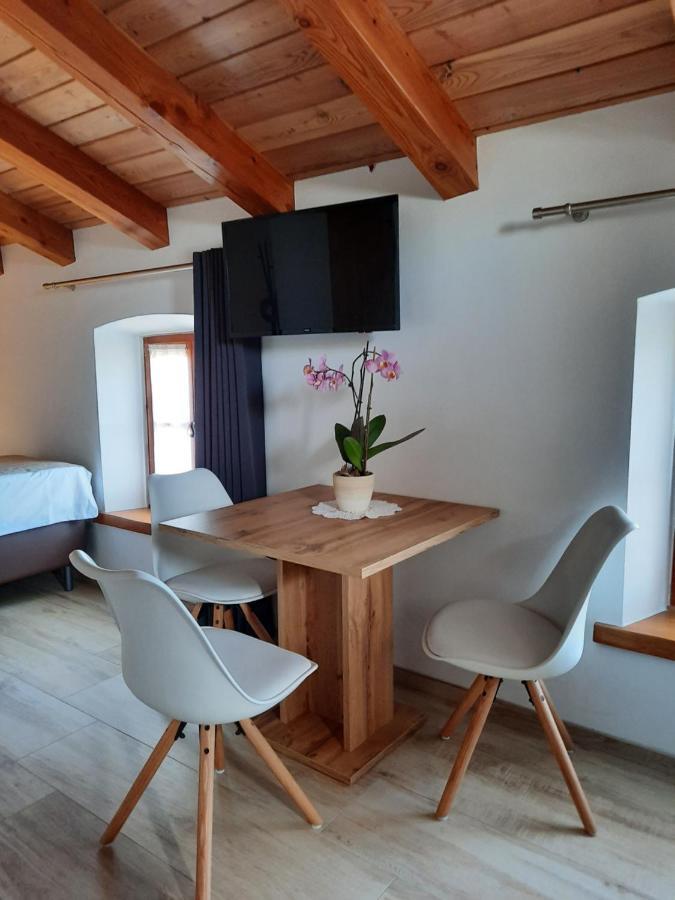 Apartmaji In Sobe Odlicna Hisa Štanjel Exterior foto